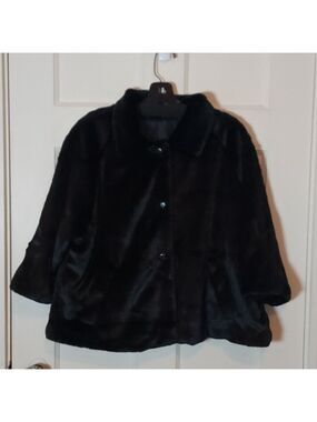 Dialogue Black Faux Fur Cropped Jacket Large
